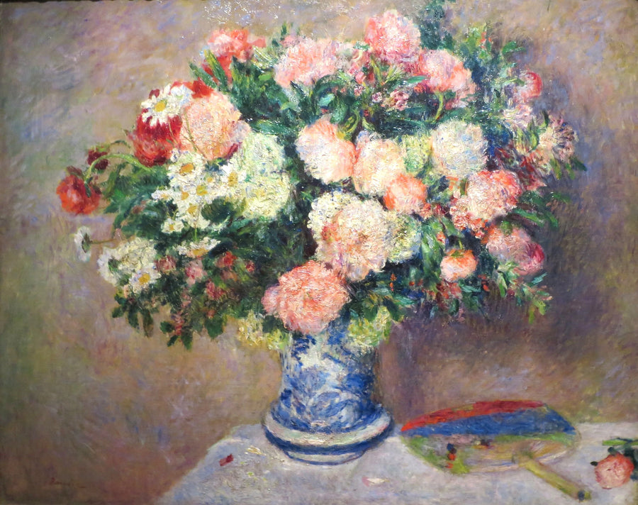 Bukett med krysantemum og en japansk vifte - Pierre-Auguste Renoir