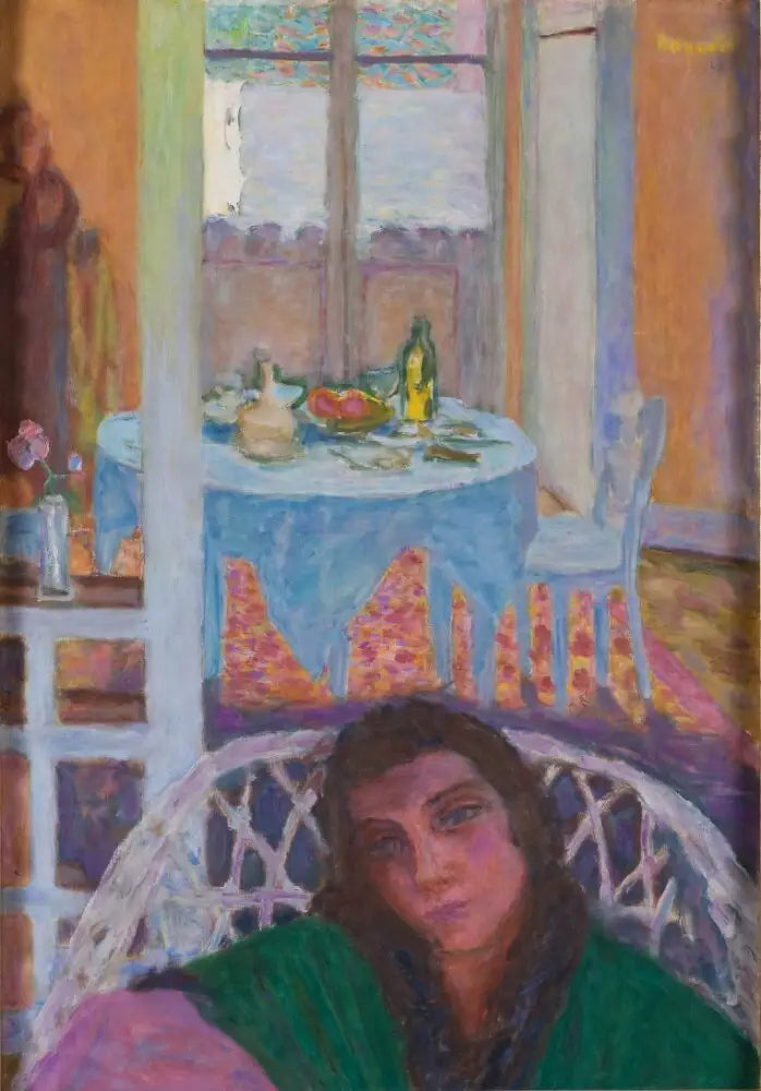 Interiør med en kvinne i en kurvstol - Pierre Bonnard